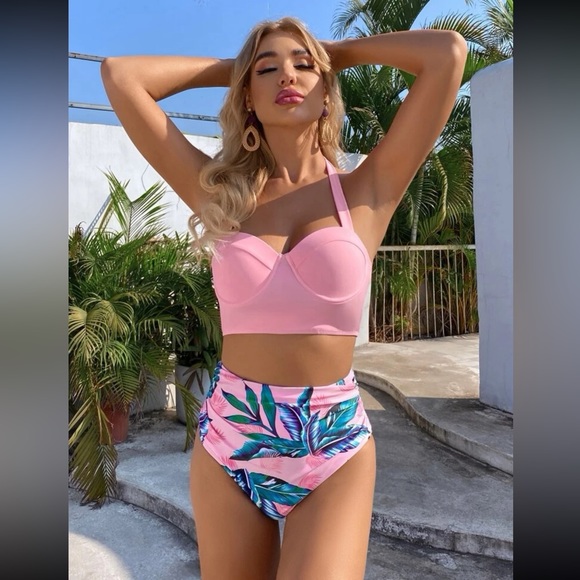 Two piece high waisted Bikini. - Picture 7 of 8